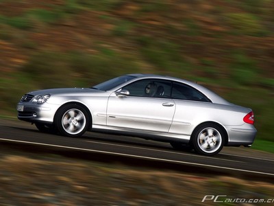 benz clk,奔驰CLK，优雅与性能的完美融合